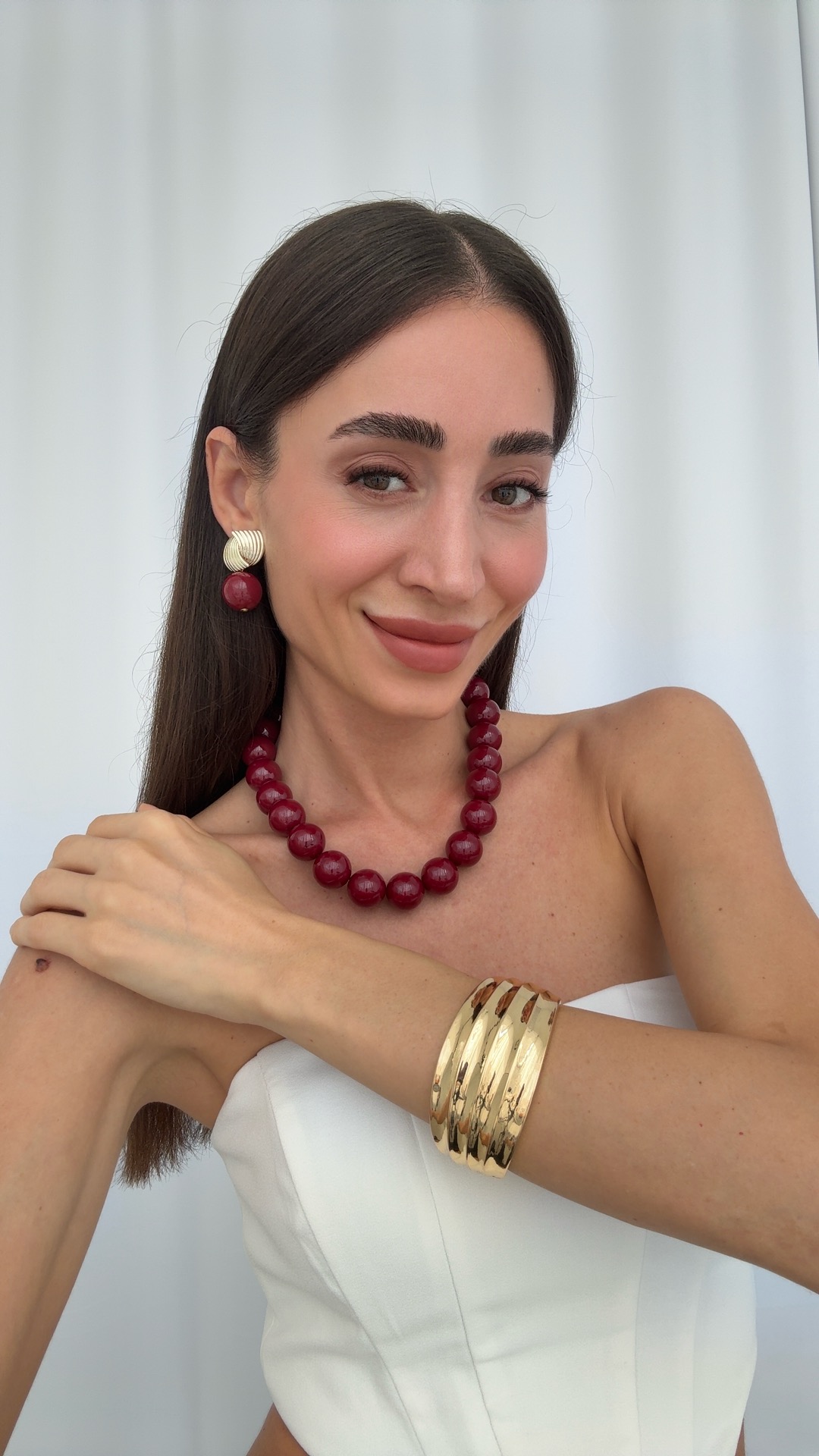 BORDO TOP KOLYE, TIRTIK BORDO TOP KÜPE VE KALIN KELEPÇE BİLEKLİK KOMBİNİ