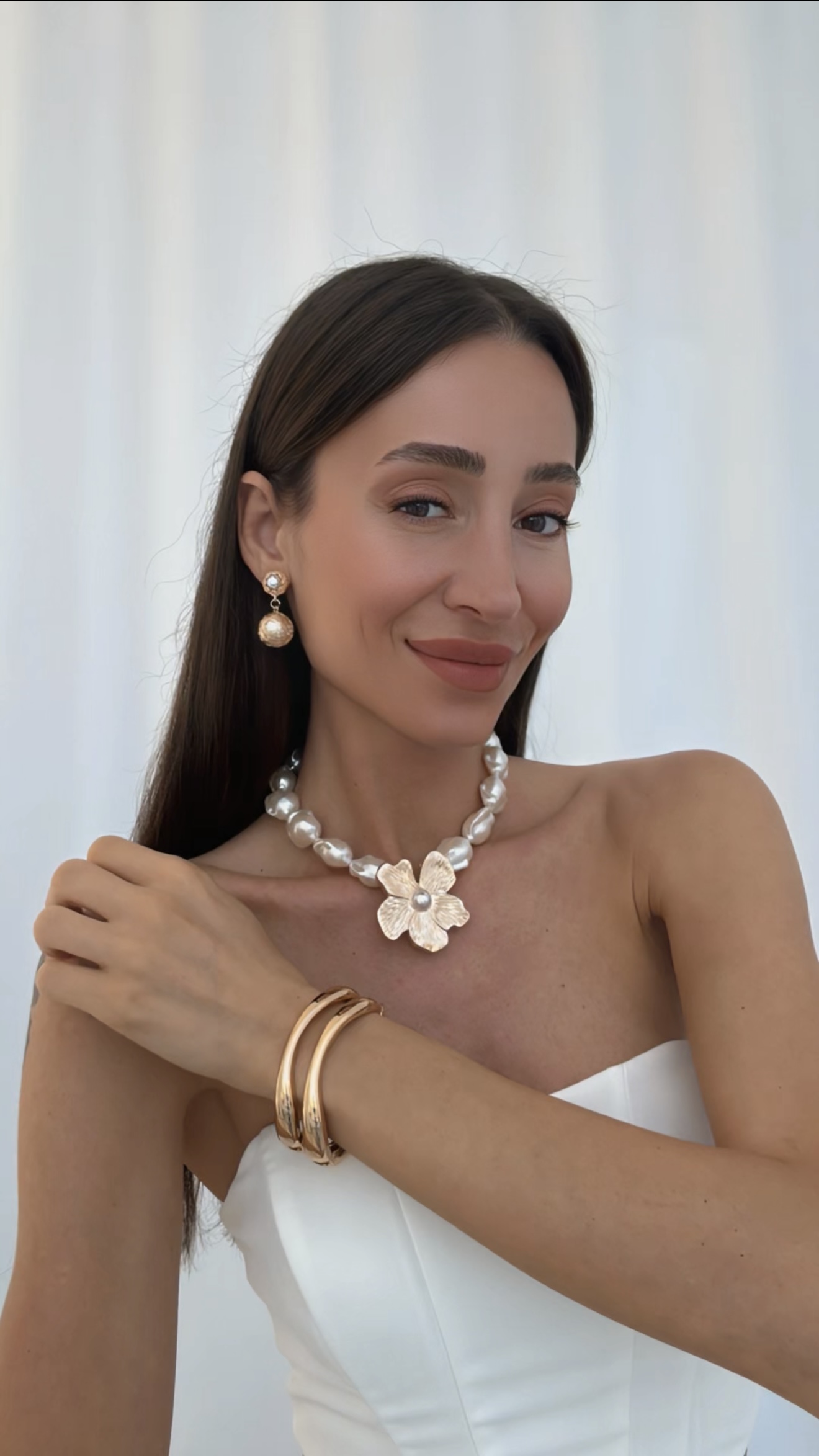 BÜYÜK BAROK İNCİLİ ÇİÇEK CHOKER KOLYE KOMBİNİ