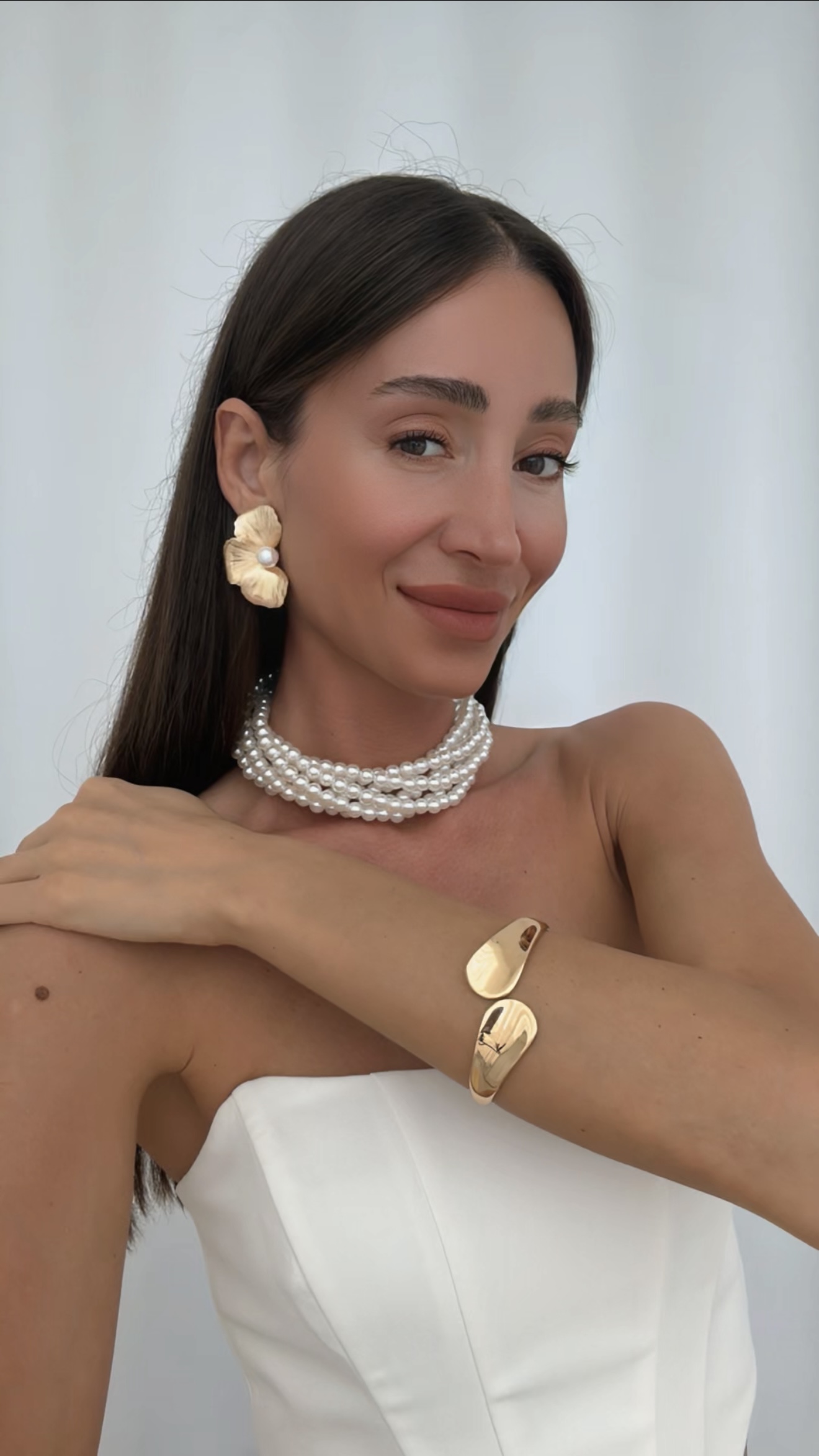 İNCİLİ GOLD GÜMÜŞ YAPRAK KÜPE CHOKER KOLYE KOMBİNİ
